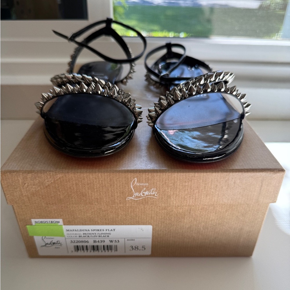 Christian Louboutin Mafaldina spikes flat studded sandal - Picture 2 of 12